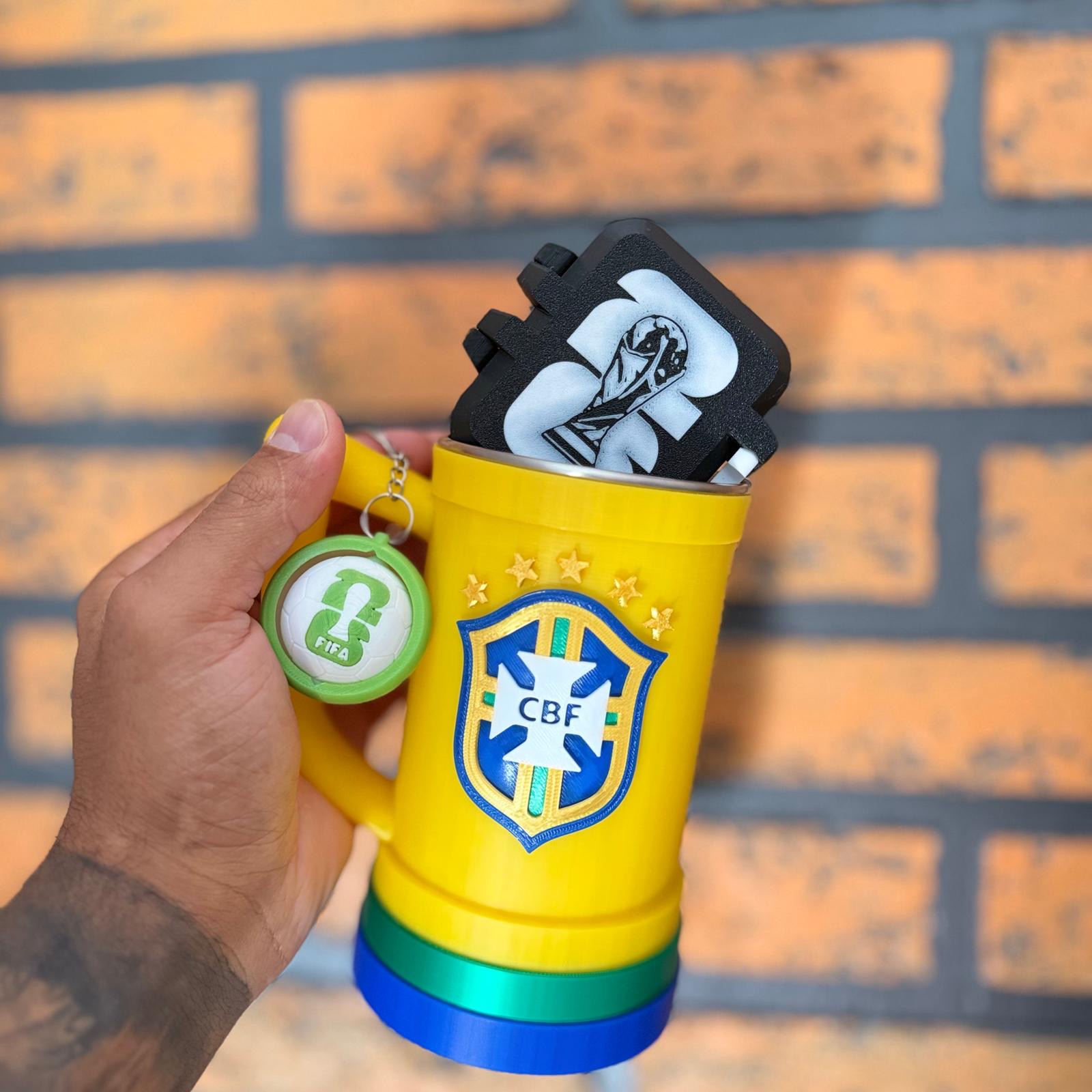 Jarra 3D personalizada de la selección de Brasil CBF impresa en Barcelona por Dual 3D Printing
